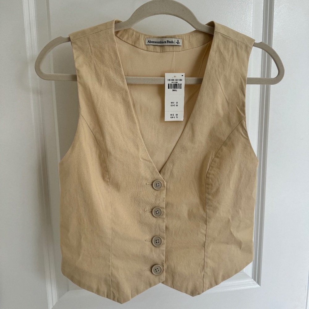 Abercrombie Women's Tailored Vest Set Top - Small - Cream - NWT